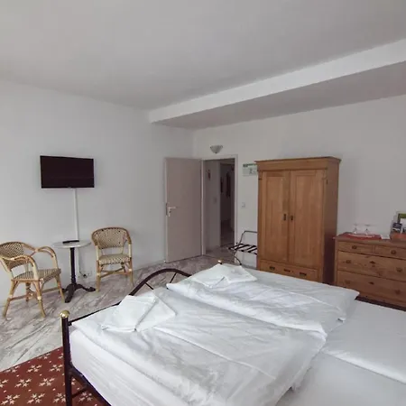 Saechsischer Hof Hotel