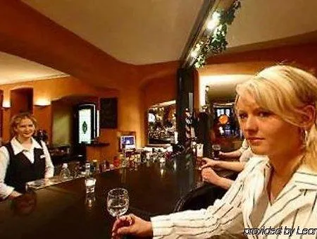 Saechsischer Hof מלון 4*