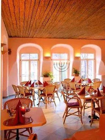 Saechsischer Hof מלון 4*